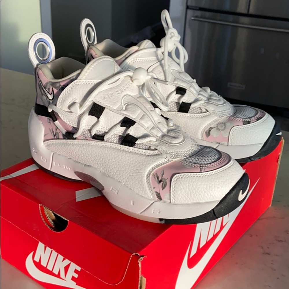 Nike air max’s swoopes white floral